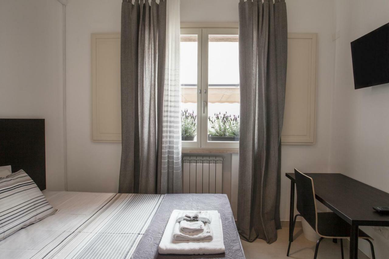 Last Minute Rooms Lecce Exteriör bild